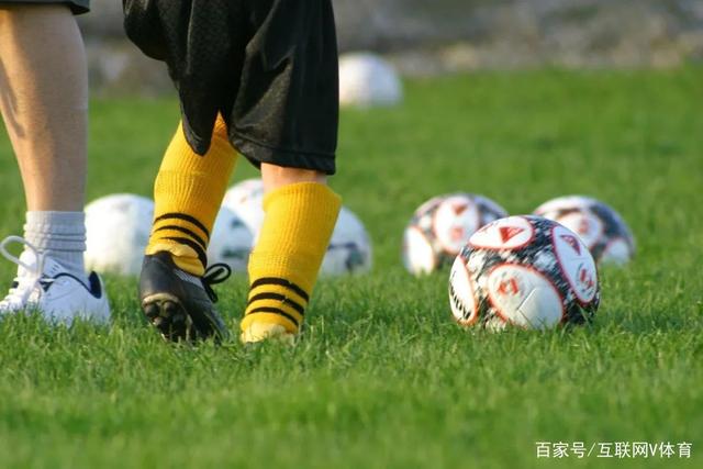 吴易昺晋级上海大师赛第二轮，将迎战兹维列夫